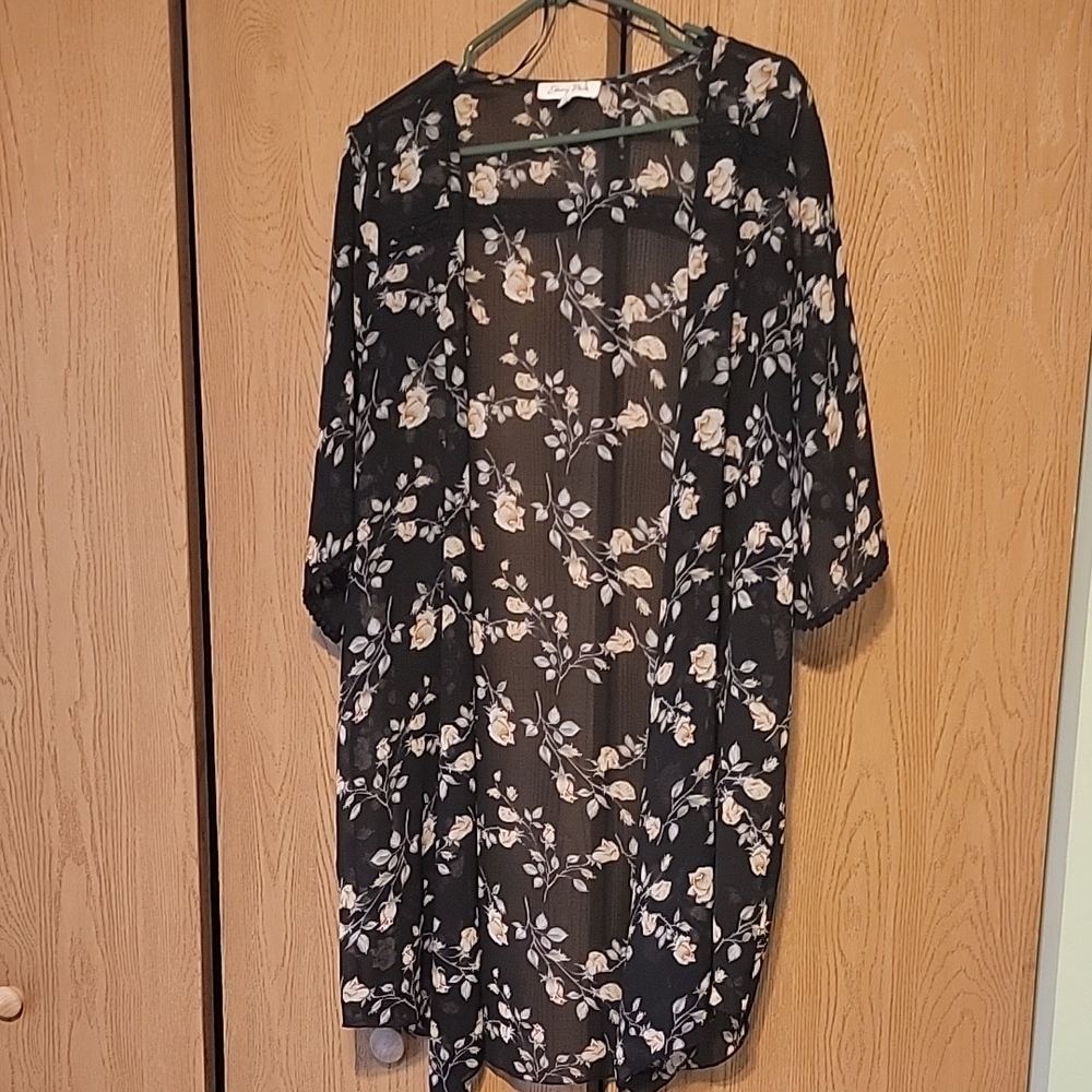 Black Floral Kimono